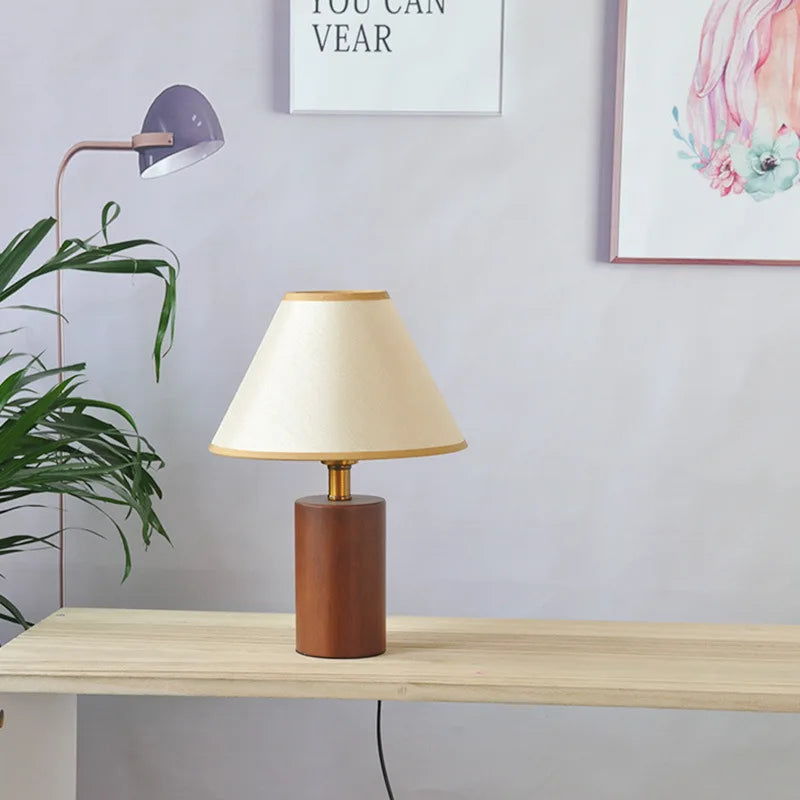 Vintage Pleated Fabric Table Lamp