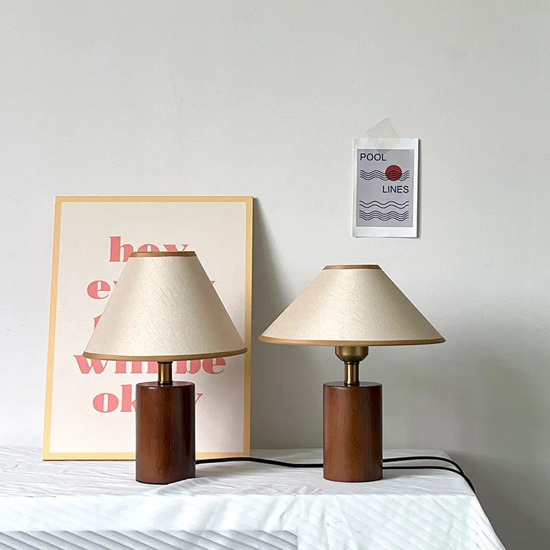Vintage Pleated Fabric Table Lamp