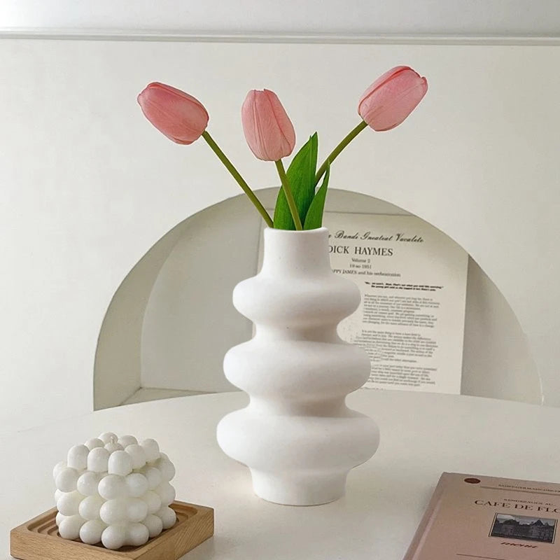 White Plastic Hydroponic Wavy Flower Vase