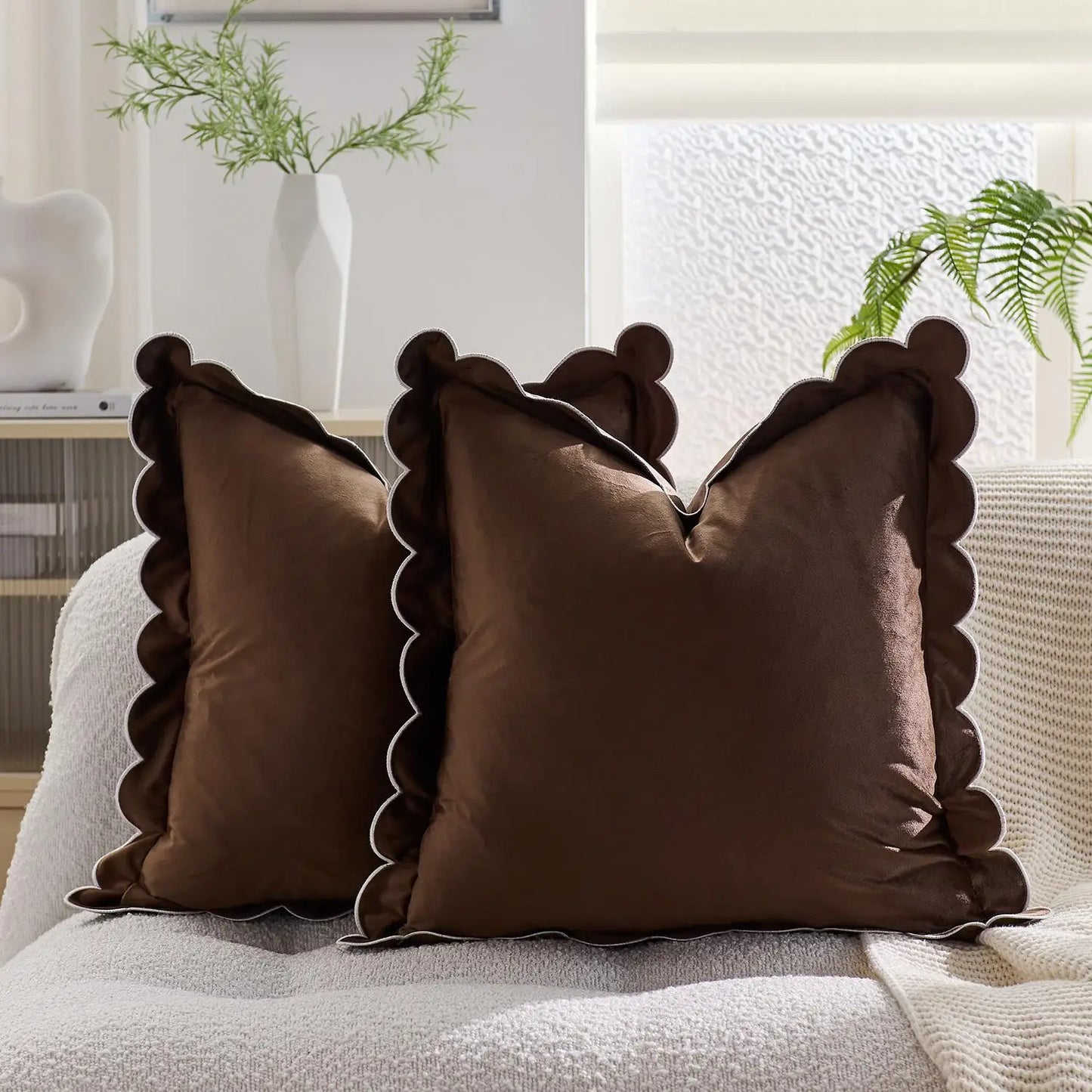 Scalloped Edge Velvet Pillow Cover