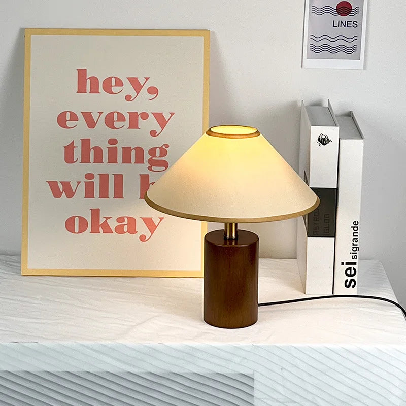 Vintage Pleated Fabric Table Lamp