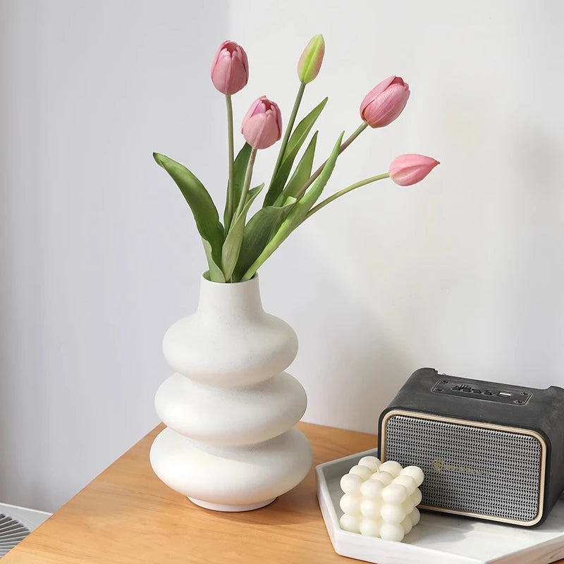 White Plastic Hydroponic Wavy Flower Vase