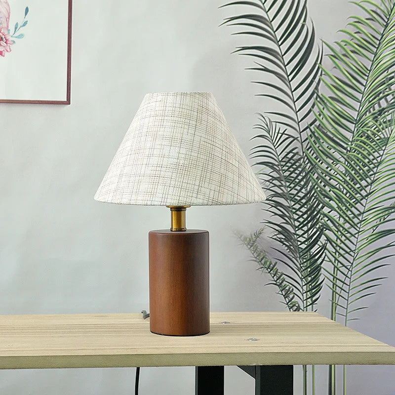 Vintage Pleated Fabric Table Lamp