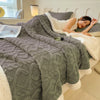Heart Blanket Gray A / 60x80”
