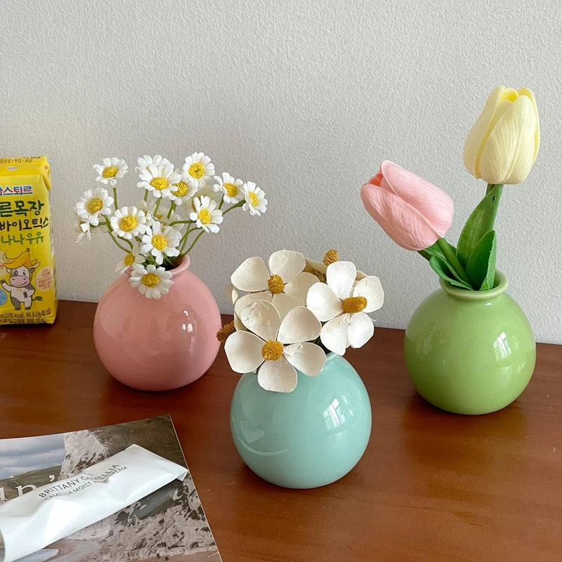 Ceramic White Mini Flower Vase