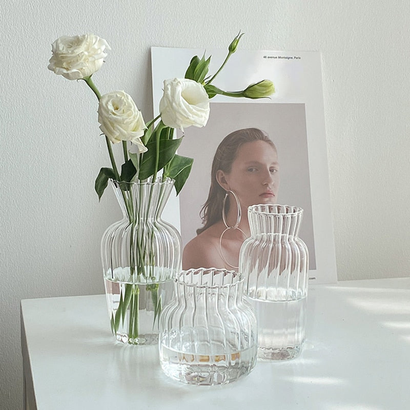 Transparent Ribbed Flower Vase